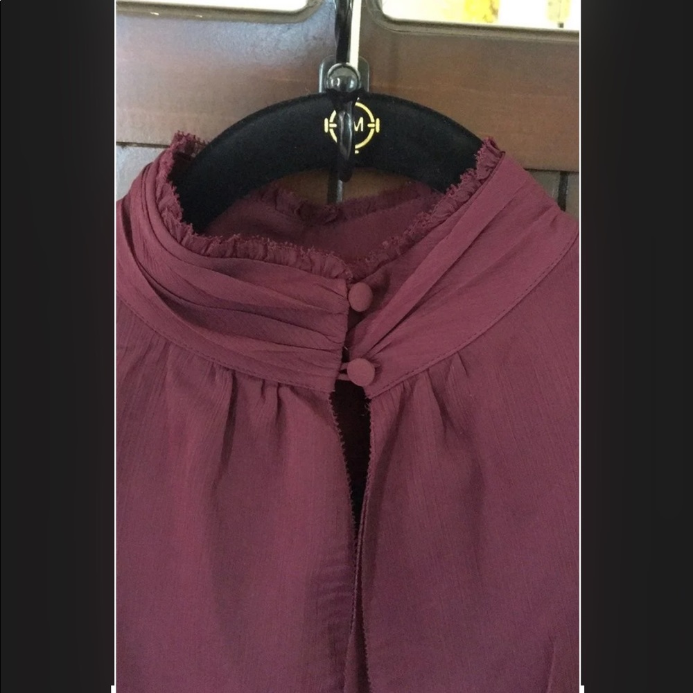 NWOT WHBM maroon top. - Picture 5 of 5